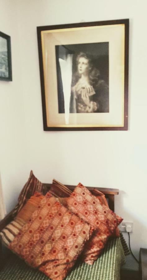 Turrock Cottage Shillelagh Екстериор снимка